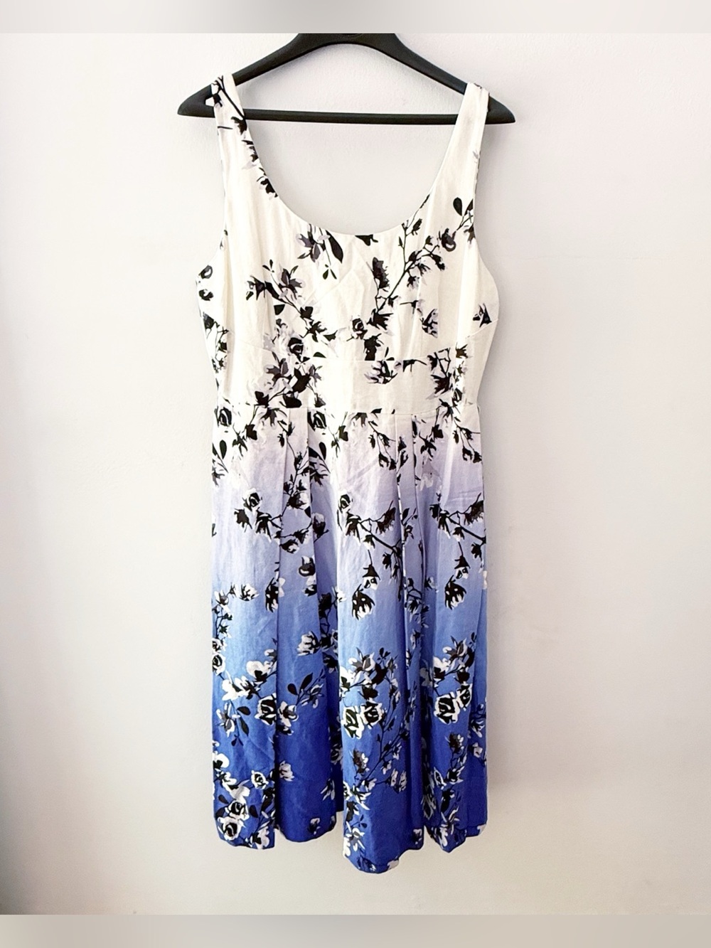 Ivanka Trump Women Linen Blend‎ Floral Pleated Dress Size 12 Feminine Classy